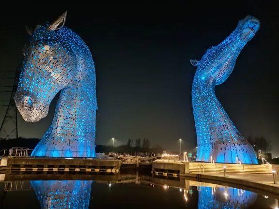 Kelpies night
